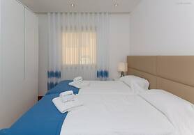 A24 - Luzbay Beach Apartment