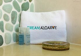 A24 - Luzbay Beach Apartment