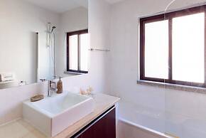 B29 - Luzbay Duplex in Luz