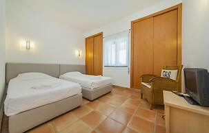 B39 - Marinapark 2 Bed Flat