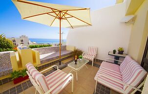 A08 - Magnolia Sea View Apartment