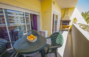 B11 - Condominio do Mar Apartment