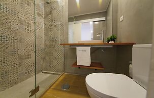 A31 - Tamar Top-floor Flat