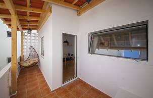 A31 - Tamar Top-floor Flat