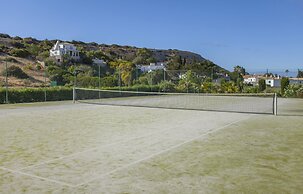 B27 - Luzbay 2 Bed Apartment