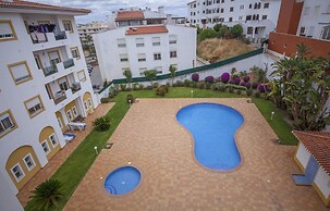 B41 - Windmill Modern With Pool