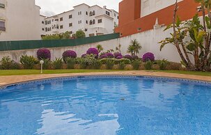 B41 - Windmill Modern With Pool