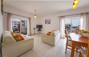 B41 - Windmill Modern With Pool