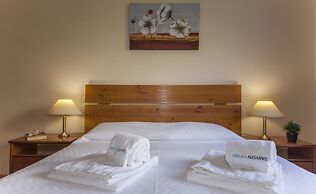 B45 - Main Avenue 2 Bed Apartment