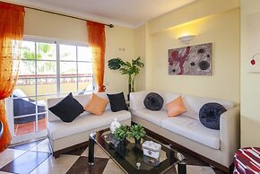 B47 - Walkway Beach View Apartment