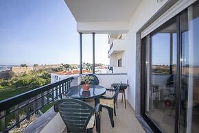 B17 - The Stunning Seaview Apartment