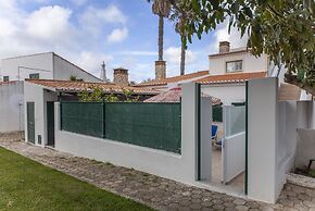 A14 - Cozy Torraltinha Apartment