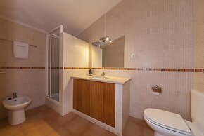 A14 - Cozy Torraltinha Apartment