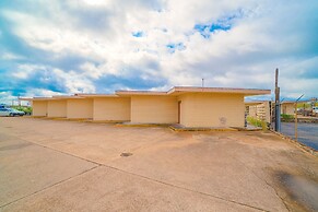 Town & Country Motel