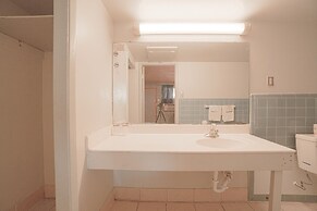 Town & Country Motel