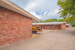 Town & Country Motel