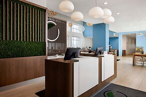 Element Baton Rouge South