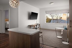 Element Baton Rouge South