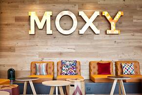 MOXY Rust