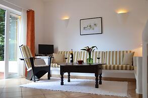 Quinta Paraiso da Mia Two Bedroom Apartment