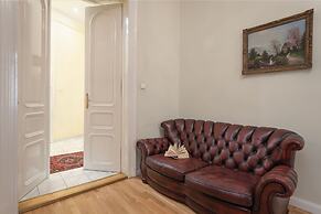 New York Palace View Apartment