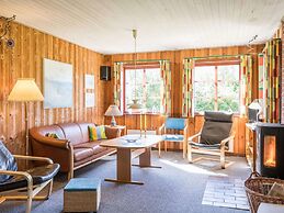 6 Person Holiday Home in Hemmet