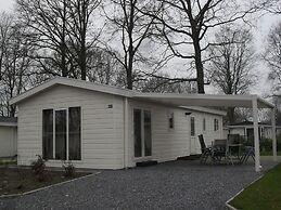 Detached Chalet With Dishwasher Near Maastricht