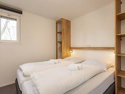 Modern Chalet With Dishwasher, Close to a Lake