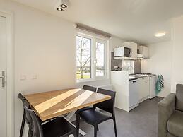 Modern Chalet Near Lake