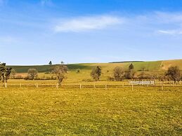 Cottage in Vaux sur Sre Garden