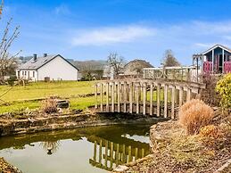 Cottage in Vaux sur Sre Garden