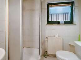 Cottage in Vaux sur Sre Garden