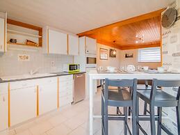 Cottage in Vaux sur Sre Garden