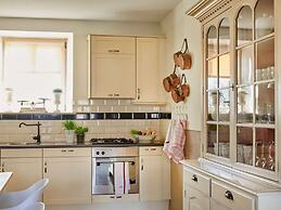 Elegant Holiday Home in Baarlo With Garden