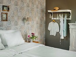 Elegant Holiday Home in Baarlo With Garden