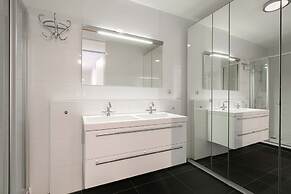 Apartment in Den Haag With sea Beach