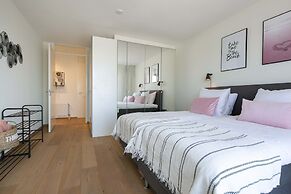 Apartment in Den Haag With sea Beach