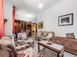Restful Apartment in San Salvo near Sea Beach & City Center