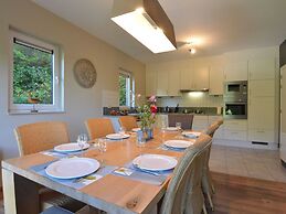 Villa with Sauna near Golf Course