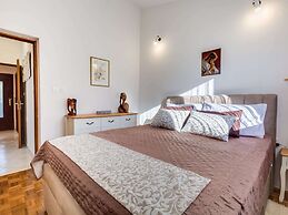 Modern Holiday Home in Zadar With Terrace