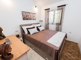 Modern Holiday Home in Zadar With Terrace