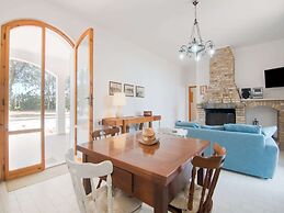 Enchanting Coastal With Views