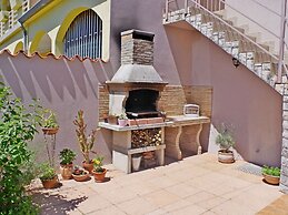 Apartment in Valbandon With Terrace