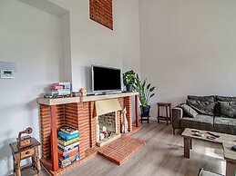 Holiday Home in Somme Leuze