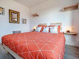 Holiday Home in Somme Leuze