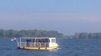 Cozy Vacation Home With Terrace