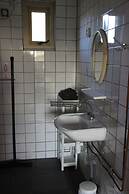 Cozy Vacation Home With Terrace