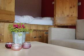 Cozy Vacation Home With Terrace