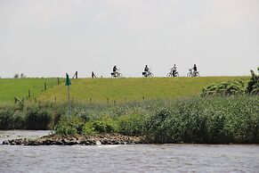 Cozy Vacation Home With Terrace