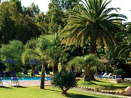 Belvilla by OYO Spacious Holiday Home With Patio